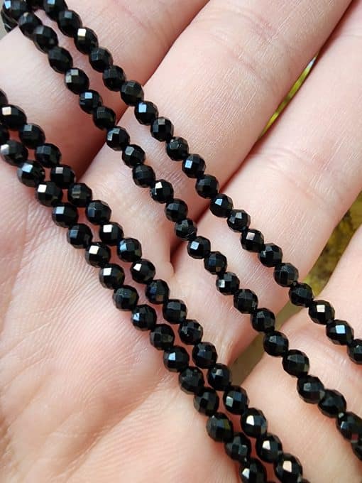 3 MM AAA Fasetli Spinel Doğal Taş Dizi