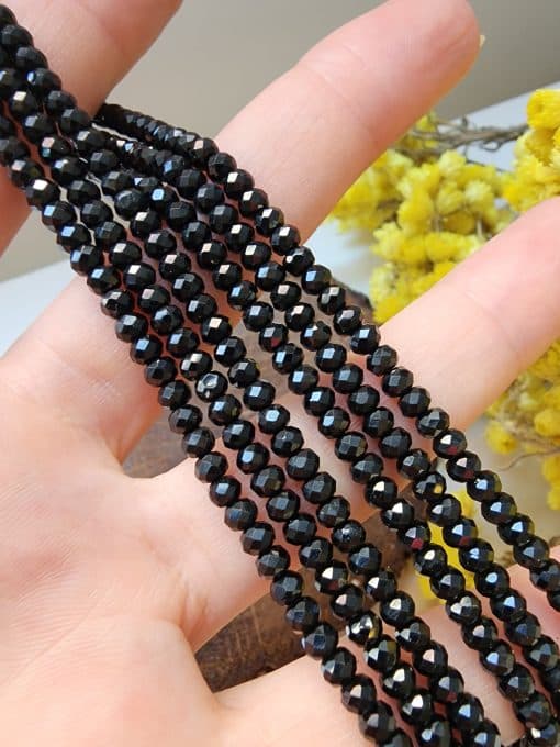 4 MM AAA Fasetli Spinel Doğal Taş Dizi