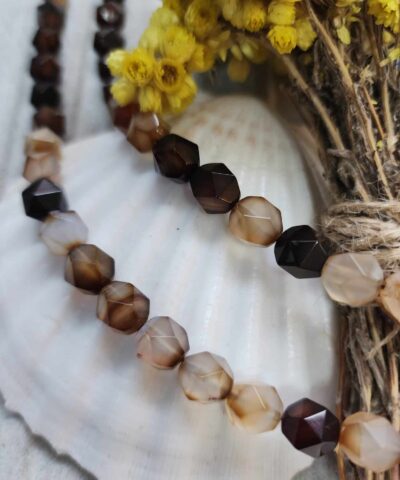 10 Mm Piramit Kahve Akik Tasi