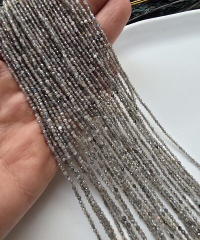 2 MM Faset Kesim Labradorit Taşı