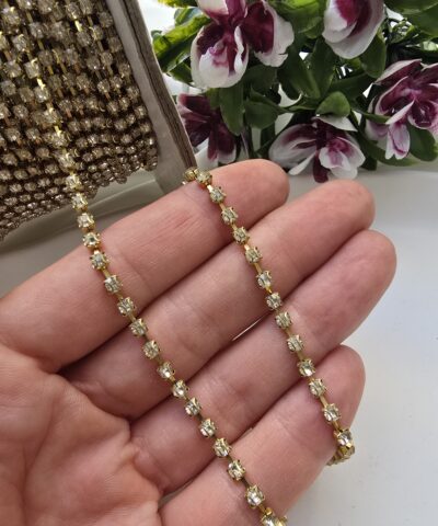 3 MM Beyaz Kristal Sıra Taşlı Gold Kasa Şerit