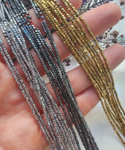 1.5x1.5 MM Küp Hematit Taşı