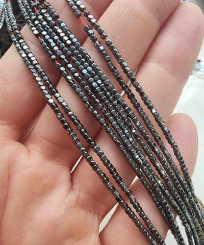 1.5x1.5 MM Küp Hematit Taşı - Füme