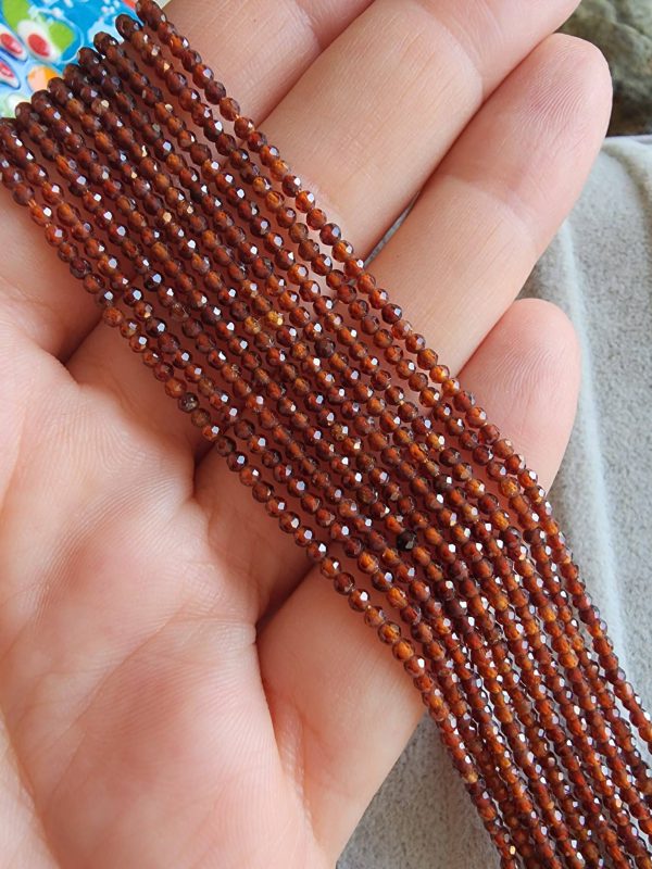 2 Mm Faset Kesim Granat Tasi