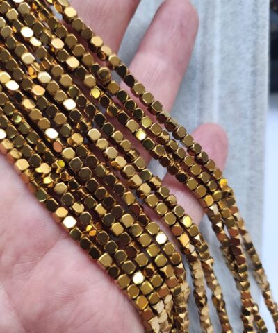 3x3 Mm Kosesiz Kup Hematit Dogal Tas Gold