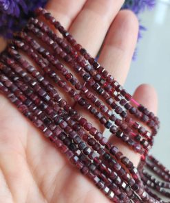 3x3 MM Küp Granat Lal Taşı