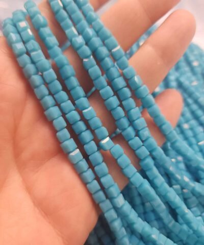 4 MM Mavi Küp Kristal