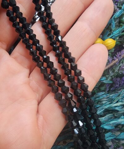 4 Mm Piramit Kristal Boncuk 515