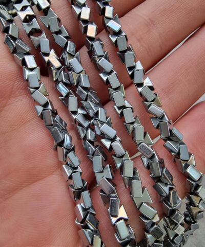 4x4 Mm Kum Saati Hematit Dogal Tas 502