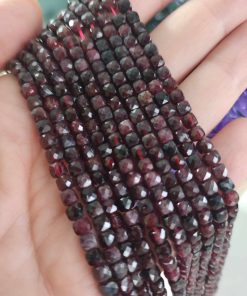4x4 MM Küp Granat Lal Taşı