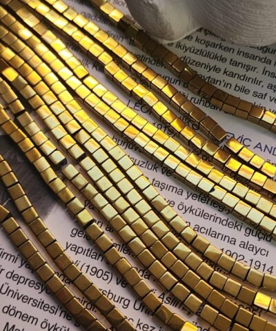 4x4 Mm Kup Hematit Dogal Tas Gold