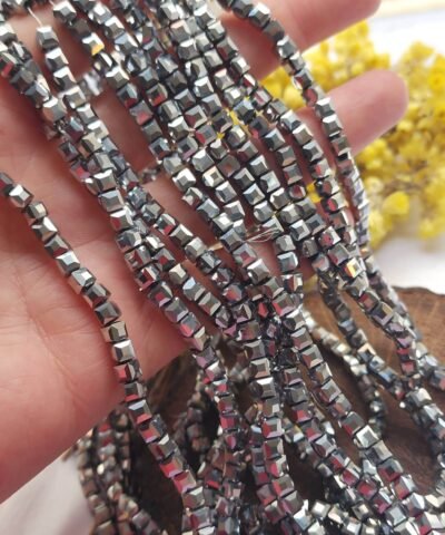 4x4 MM Küp Kristal Boncuk Çeşitleri - 521
