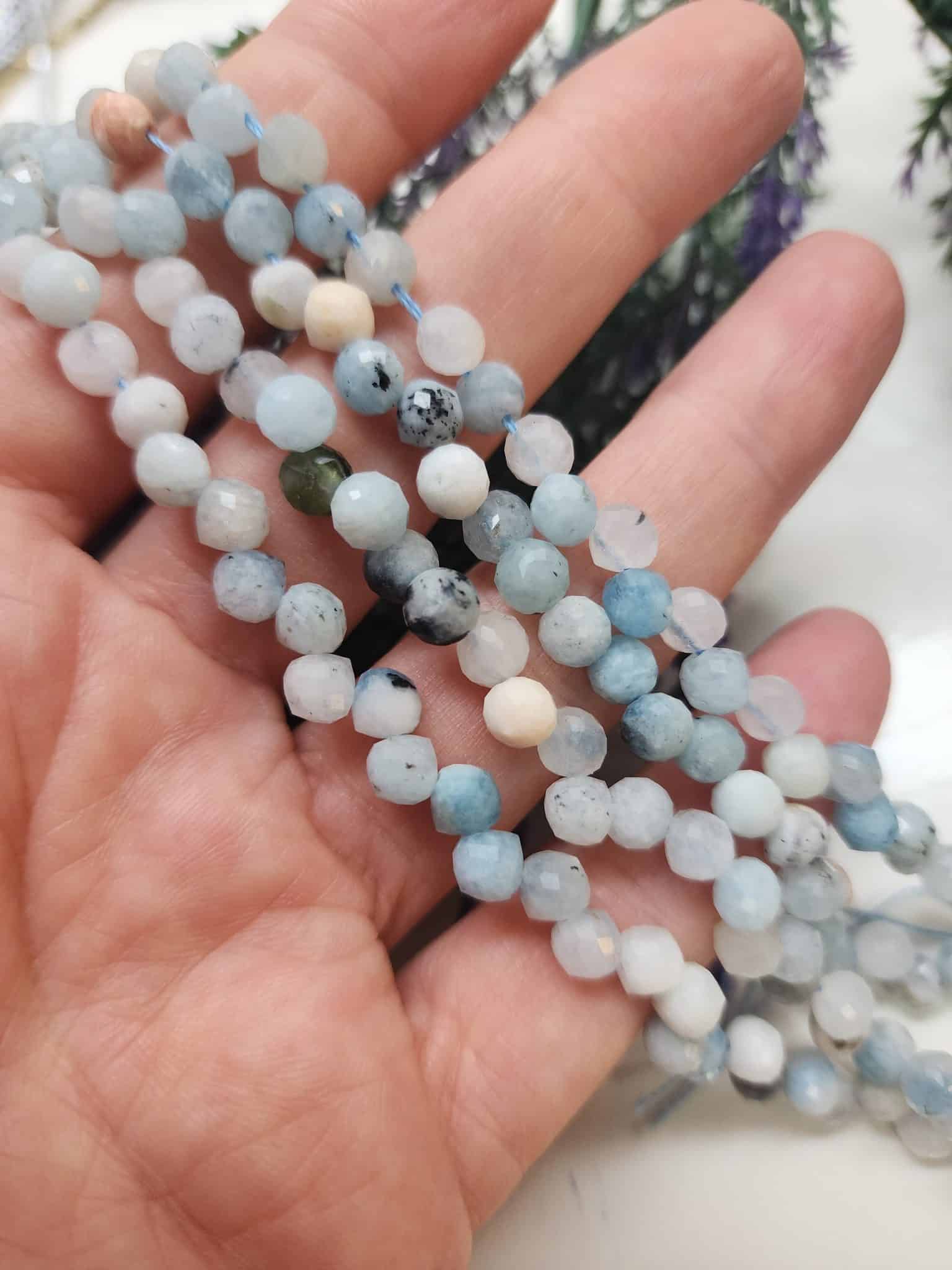 5 MM Damla Piramit Akuamarin Taşı