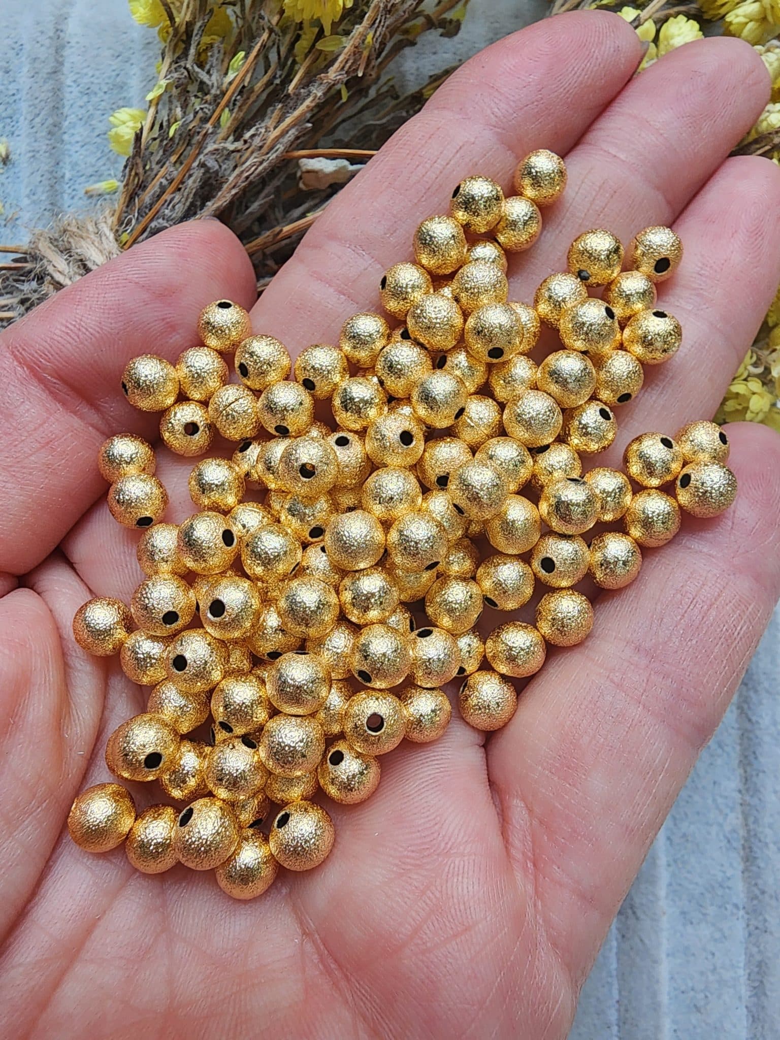 6 MM Mat Altın Top Takı Aparatı