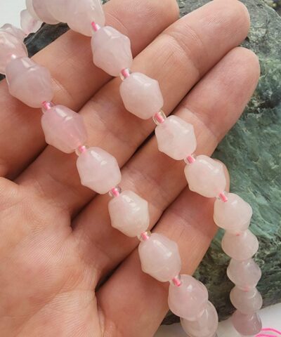 8 MM Amorf Bombeli Arpa Pembe Kuvars Taşı