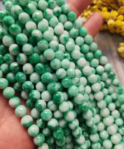 8 MM Faset Çim Yeşili Ceyt Kuvars Taşı