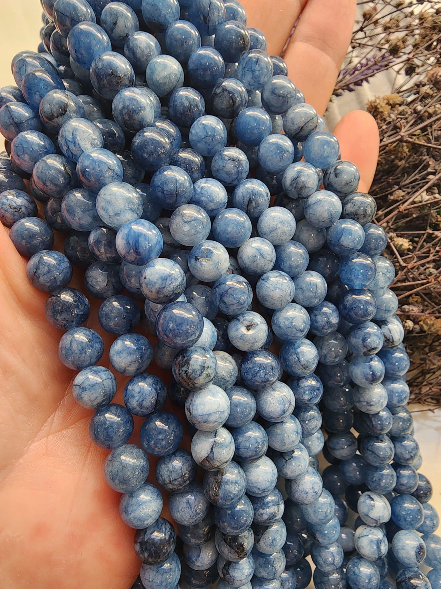 8 MM Küre Koyu Akua Ceyt Kuvars Taşı