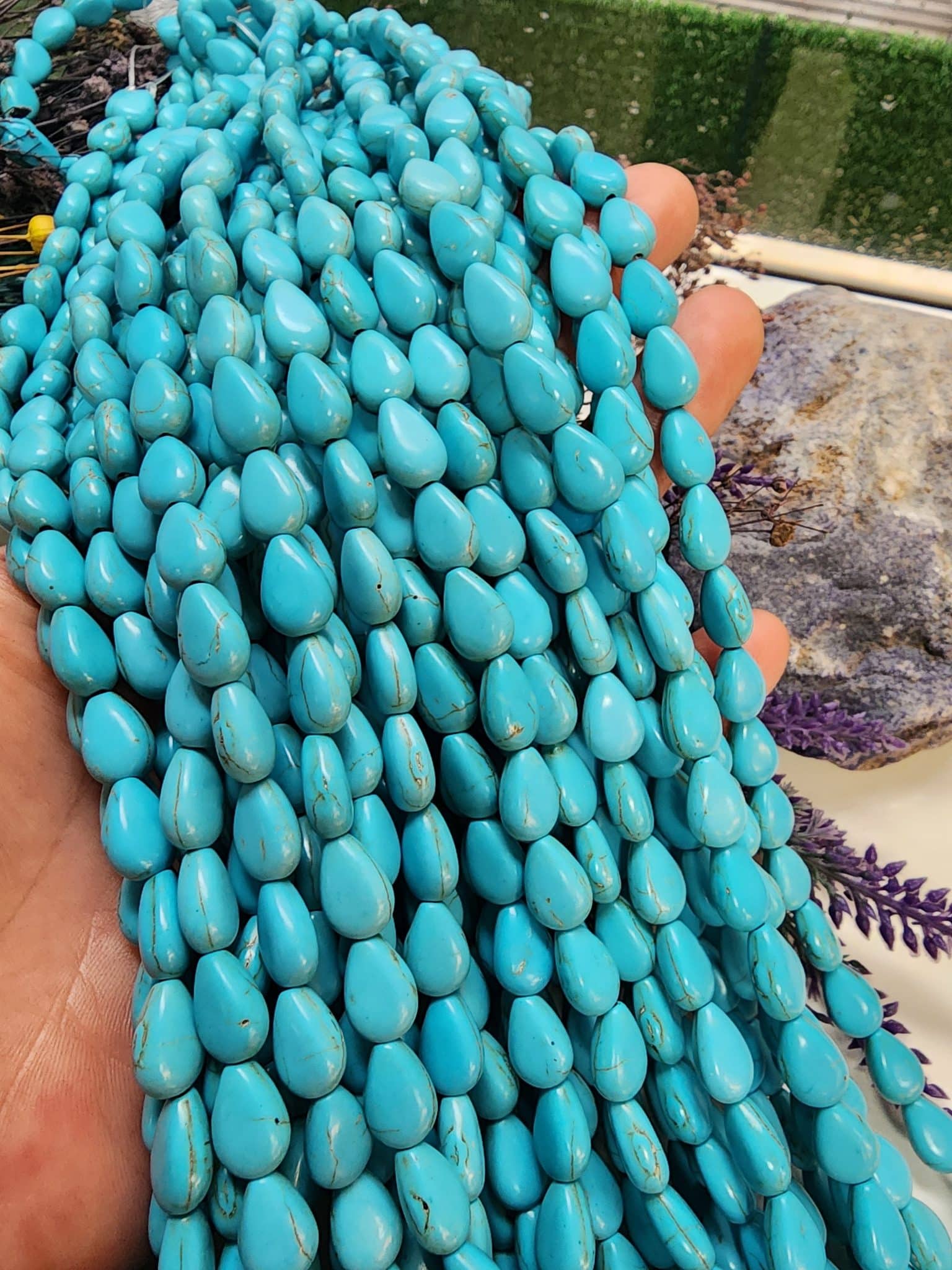 8x12 Mm Yassi Damla Turkuaz Dogal Tas