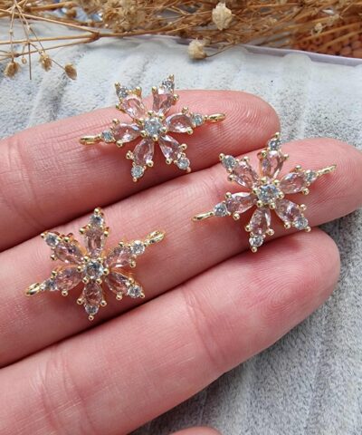 Aster Cicegi Zirkon Tasli Bileklik Ucu Scaled