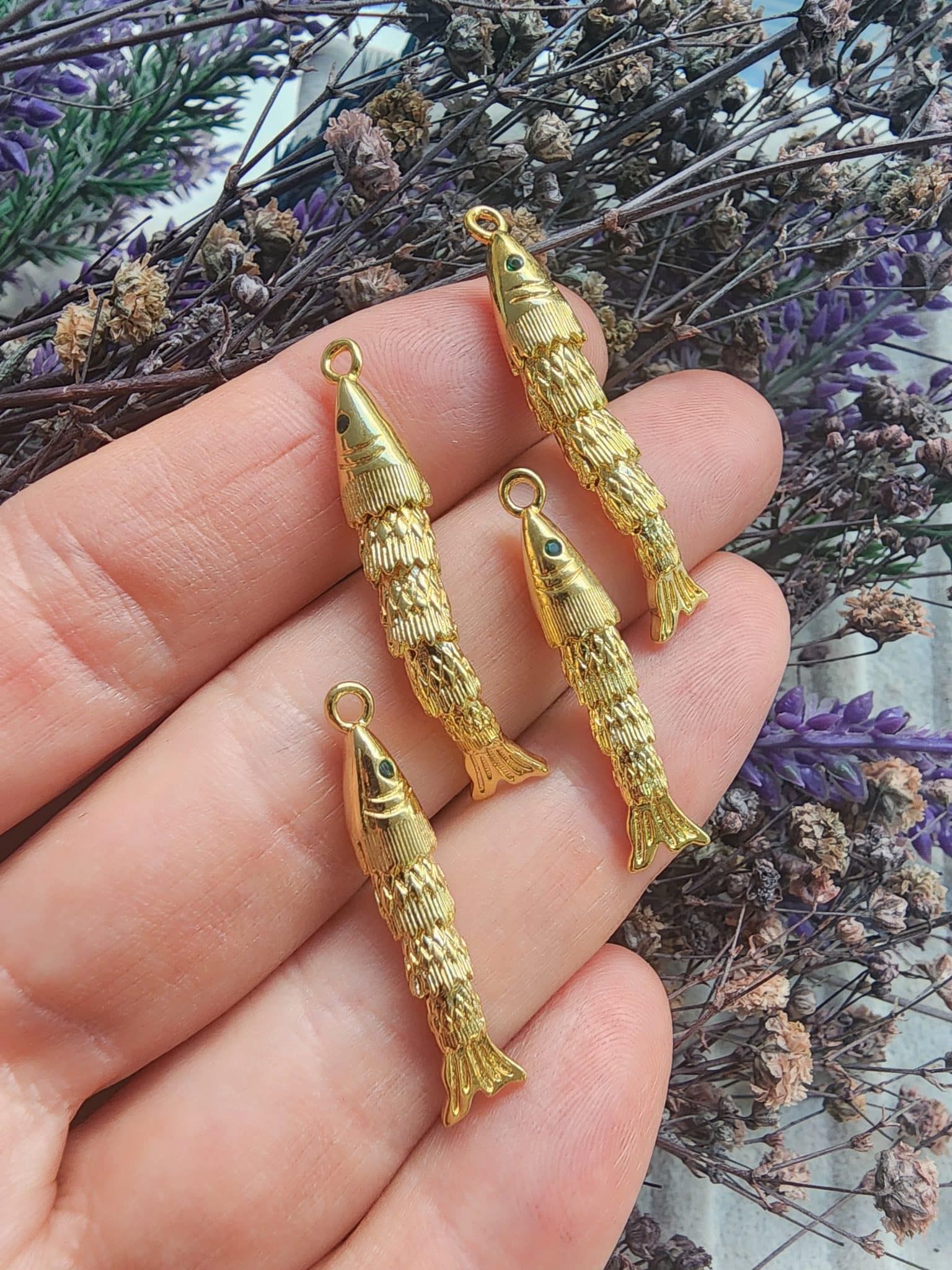 Barakuda Yeşil Göz Hareketli 3D Balık Kolye Ucu