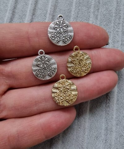 Cicekler Kolye Ucu 2