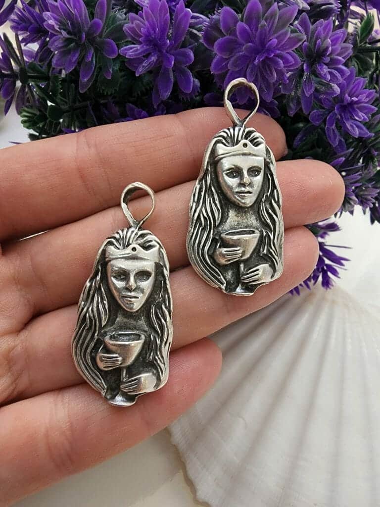 Cleopatra Kolye Ucu 4