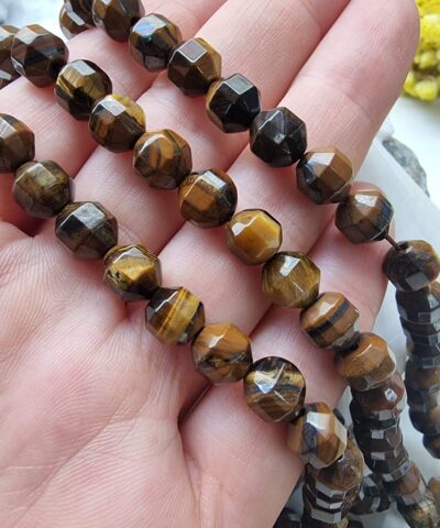 Elmas Kesimli Kaplan Gozu Dogal Tas 3