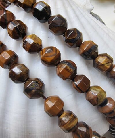 Elmas Kesimli Kaplan Gozu Dogal Tas 4