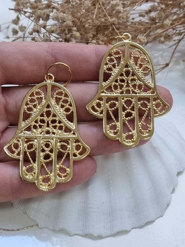 Fatma Ana Eli Kolye Ucu