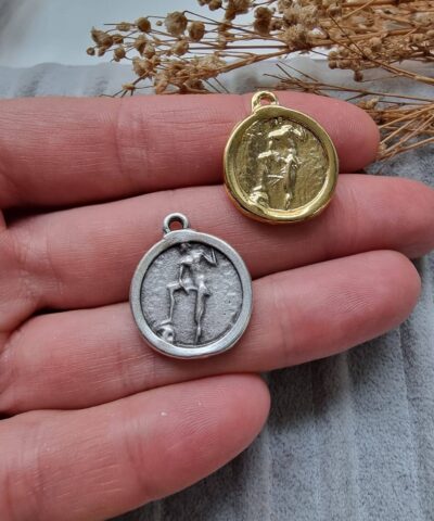 Futbolcu Kabartmali Kolye Ucu 2