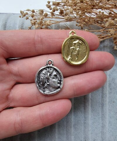 Futbolcu Kabartmali Kolye Ucu 3