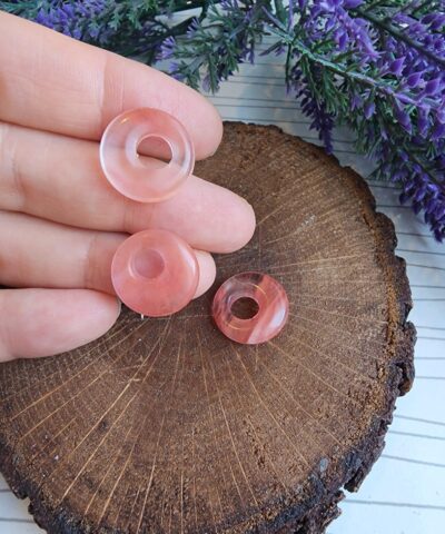 Halka Gul Kuvars Dogal Tas Kolye Ucu