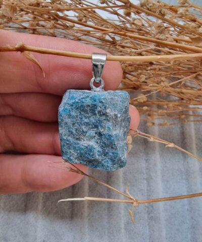 Ham Kutle Dogal Tas Kolye Ucu Apatit