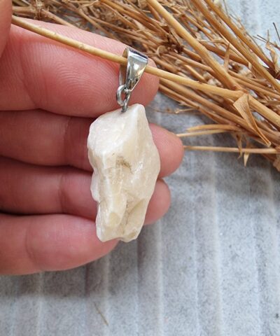 Ham Kutle Dogal Tas Kolye Ucu Kalsit