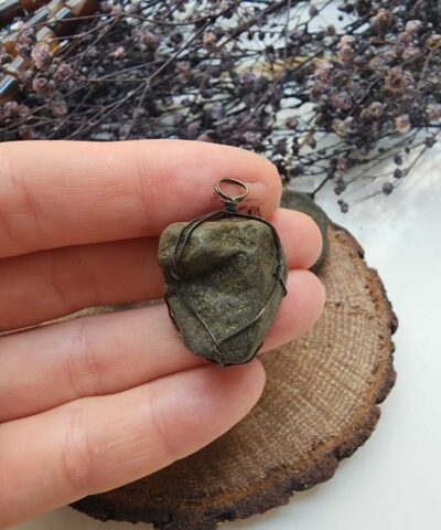 Ham Pirit Dogal Tas Kolye Ucu