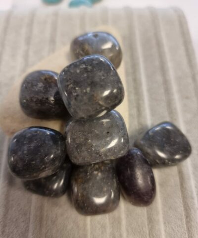 İyolid Tamburlanmis Dogal Tas 4