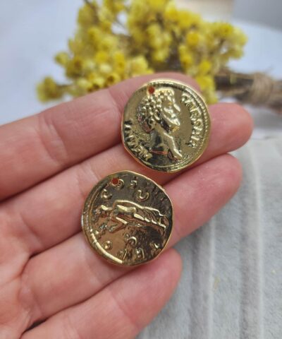 Julius Chesar Kolye Ucu