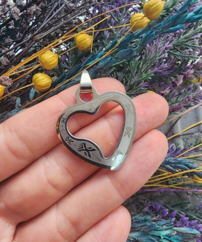 Kalp Lazerli Zirkon Taşlı Çelik Kolye Ucu - 502