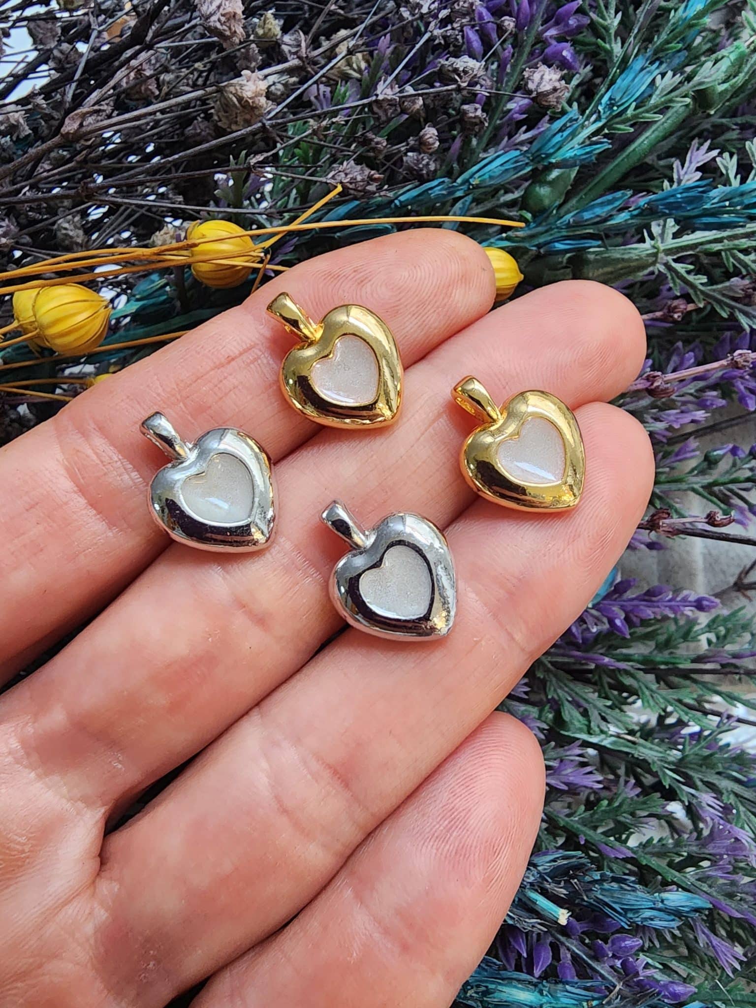 Kalp Sallantı Takı Aparatı