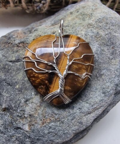 Kalp Sekilli Agac Orgu Kaplan Gozu Tasi