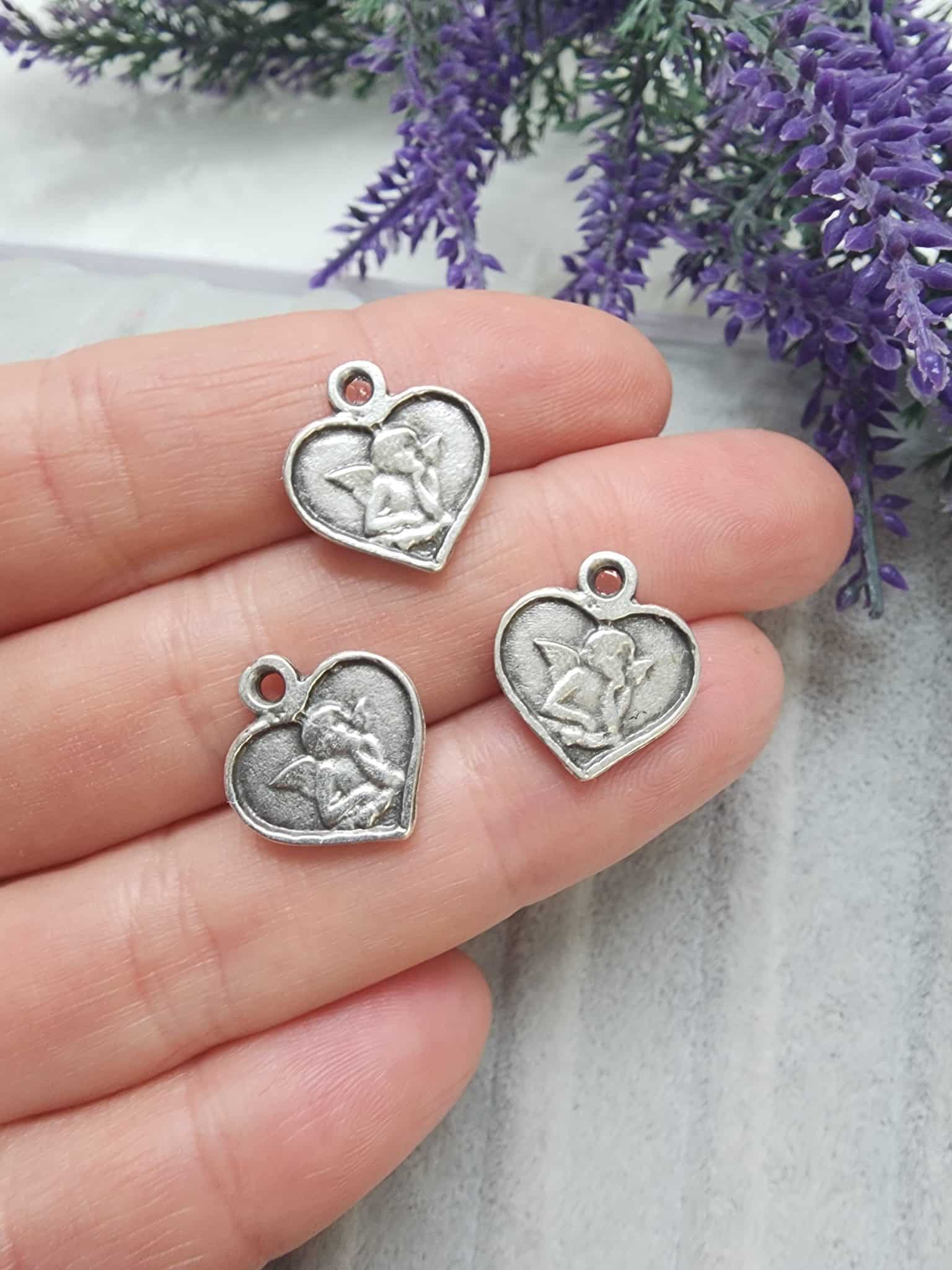 Kalpli Melek Carm Taki Sallanti Aparati 4