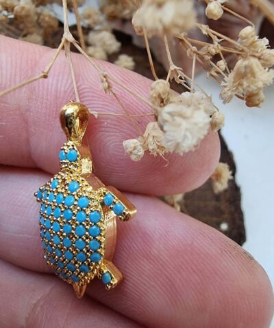 Kaplumbaga Zirkon Tasli Kolye Ucu