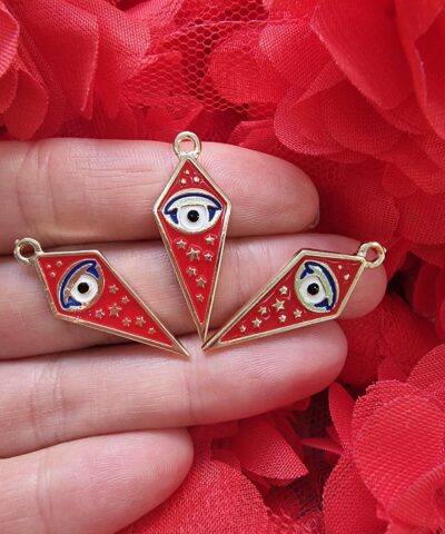 Kirmizi Piramit Goz Kolye Ucu