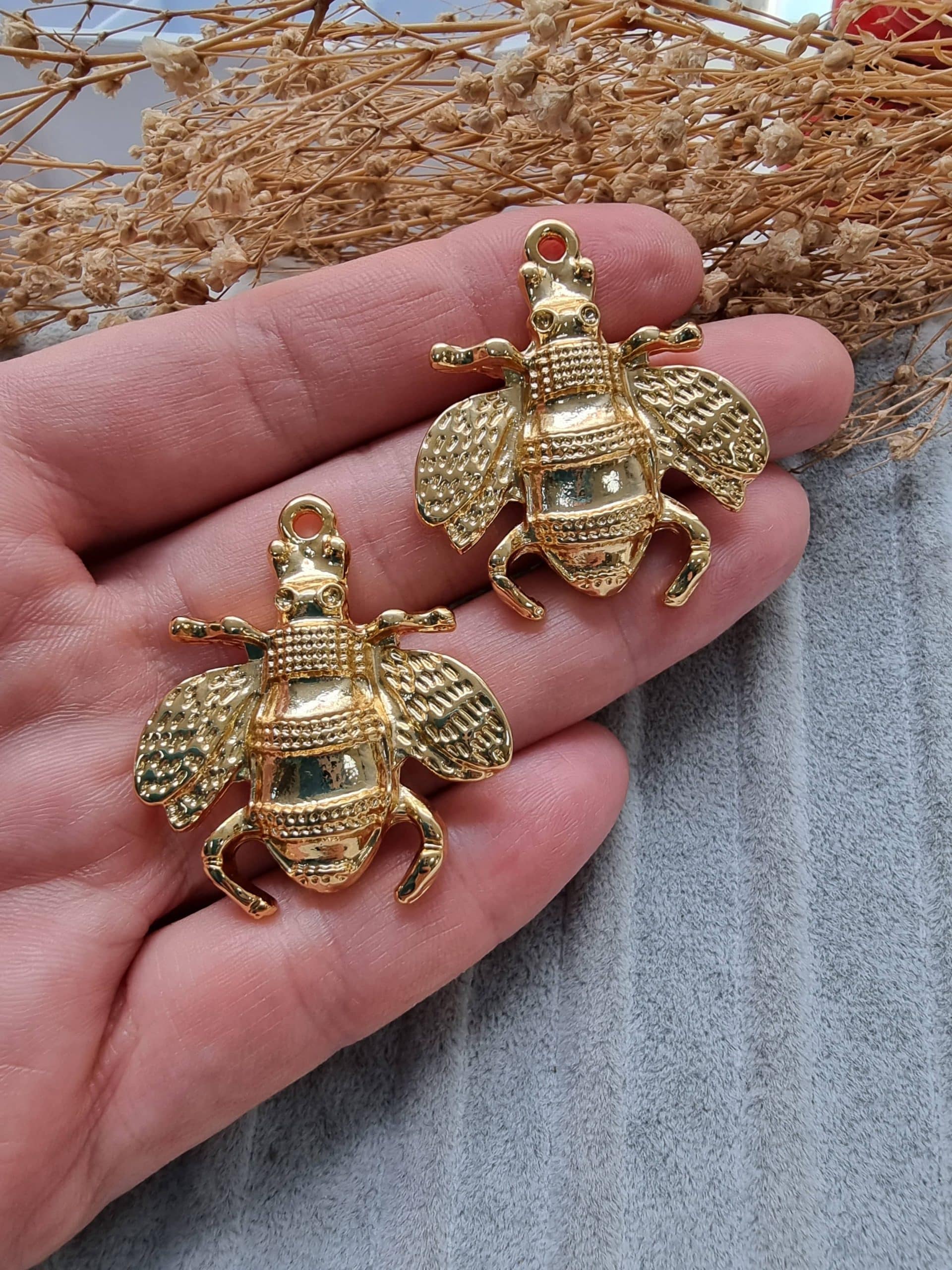 Kralice Ari Kolye Ucu 4 Scaled