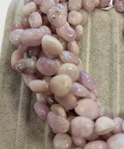 Kunzit Oval Sekilli Dogal Tas 4