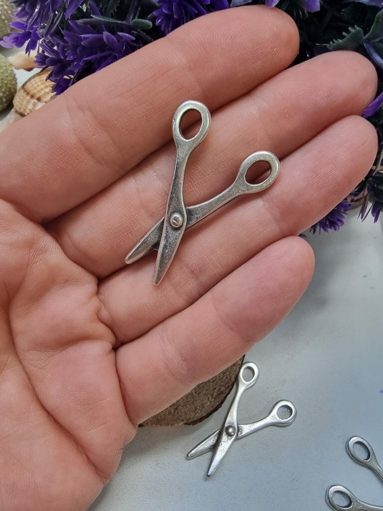 Makas Zamak Dokum Kolye Ucu