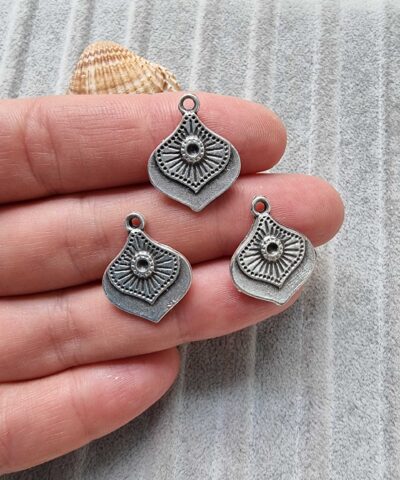 Motifli Damla Kolye Ucu 2 Scaled