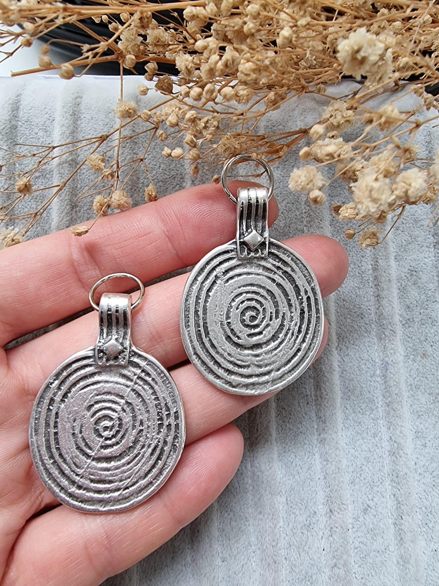 Odun Motifli Kolye Ucu 3