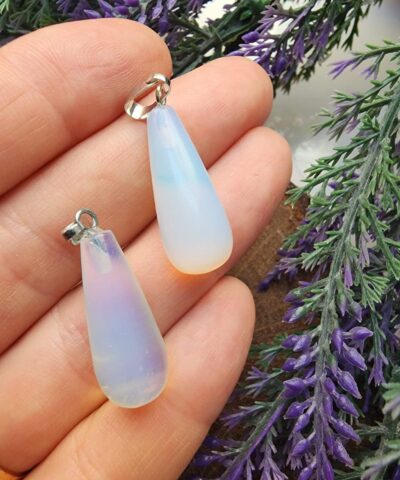 Oval Damla Opal Tasi Kolye Ucu