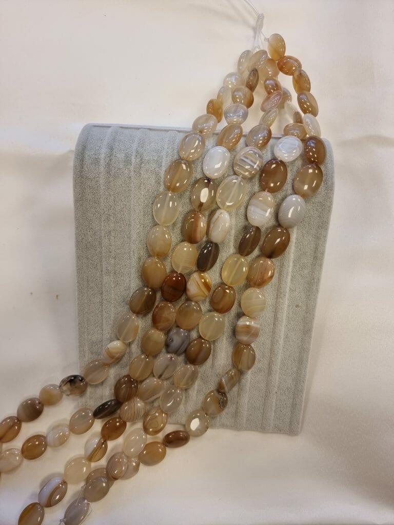 Oval Sekilli Akik Dogal Tas 15x20 1